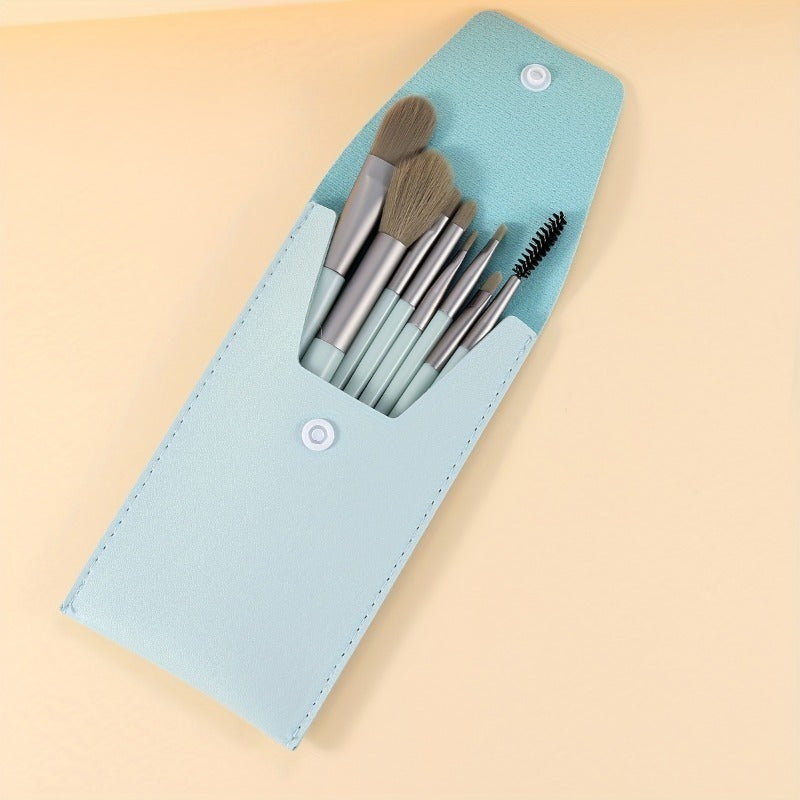 A Set Of 8 Portable Makeup Brushes, Suitable For Portable Beauty Tools