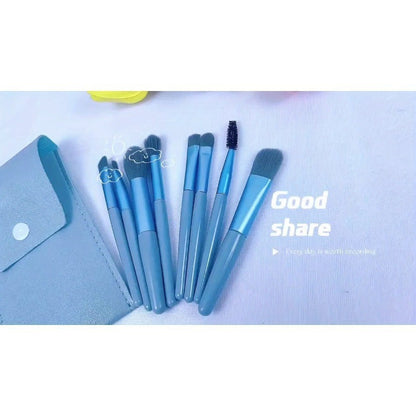 A Set Of 8 Portable Makeup Brushes, Suitable For Portable Beauty Tools